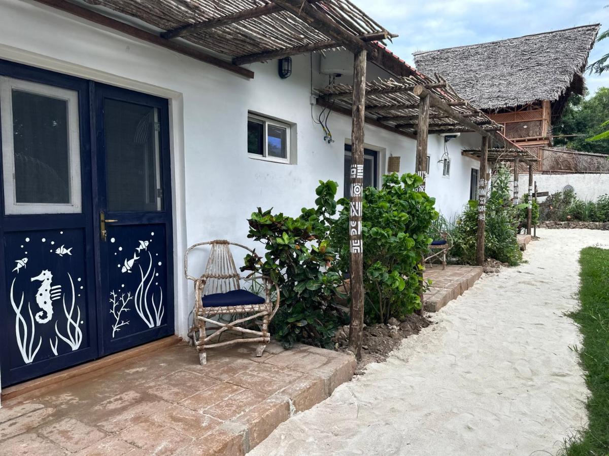 Ocean Breeze Boutique Hotel Nungwi Esterno foto