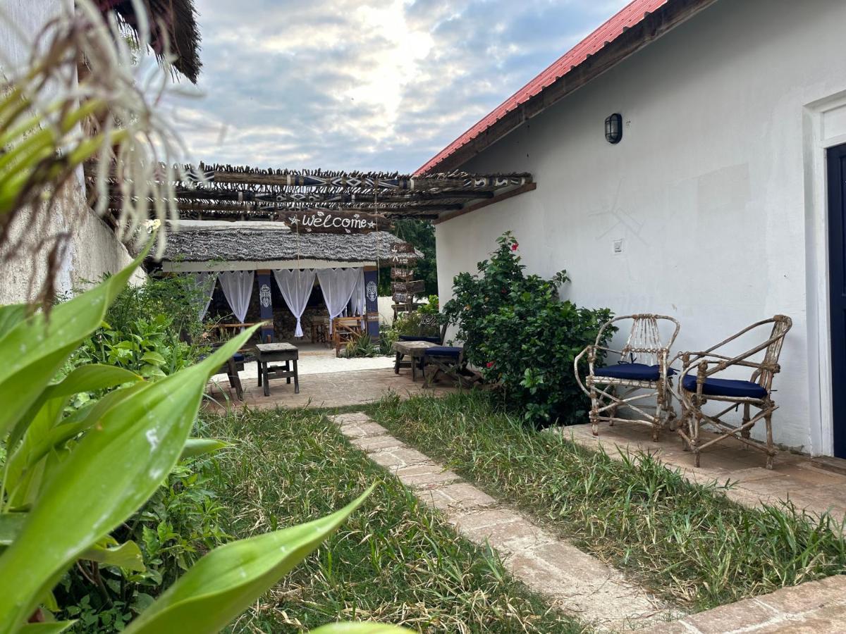Ocean Breeze Boutique Hotel Nungwi Esterno foto