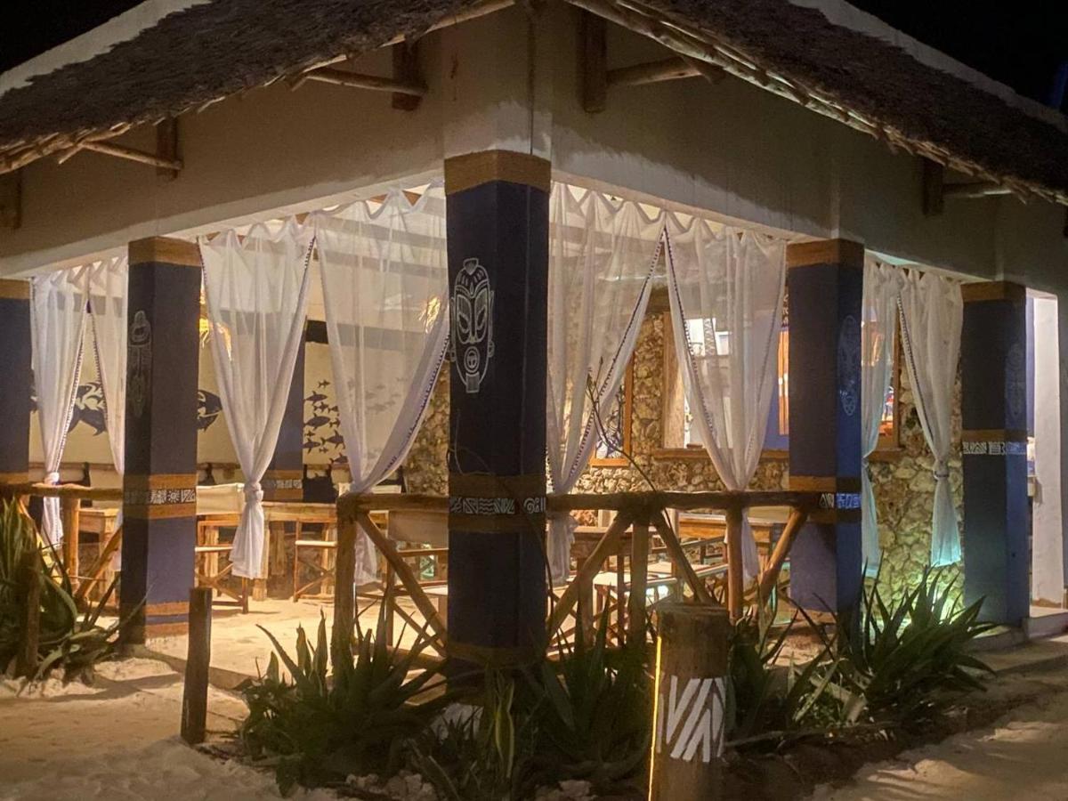 Ocean Breeze Boutique Hotel Nungwi Esterno foto